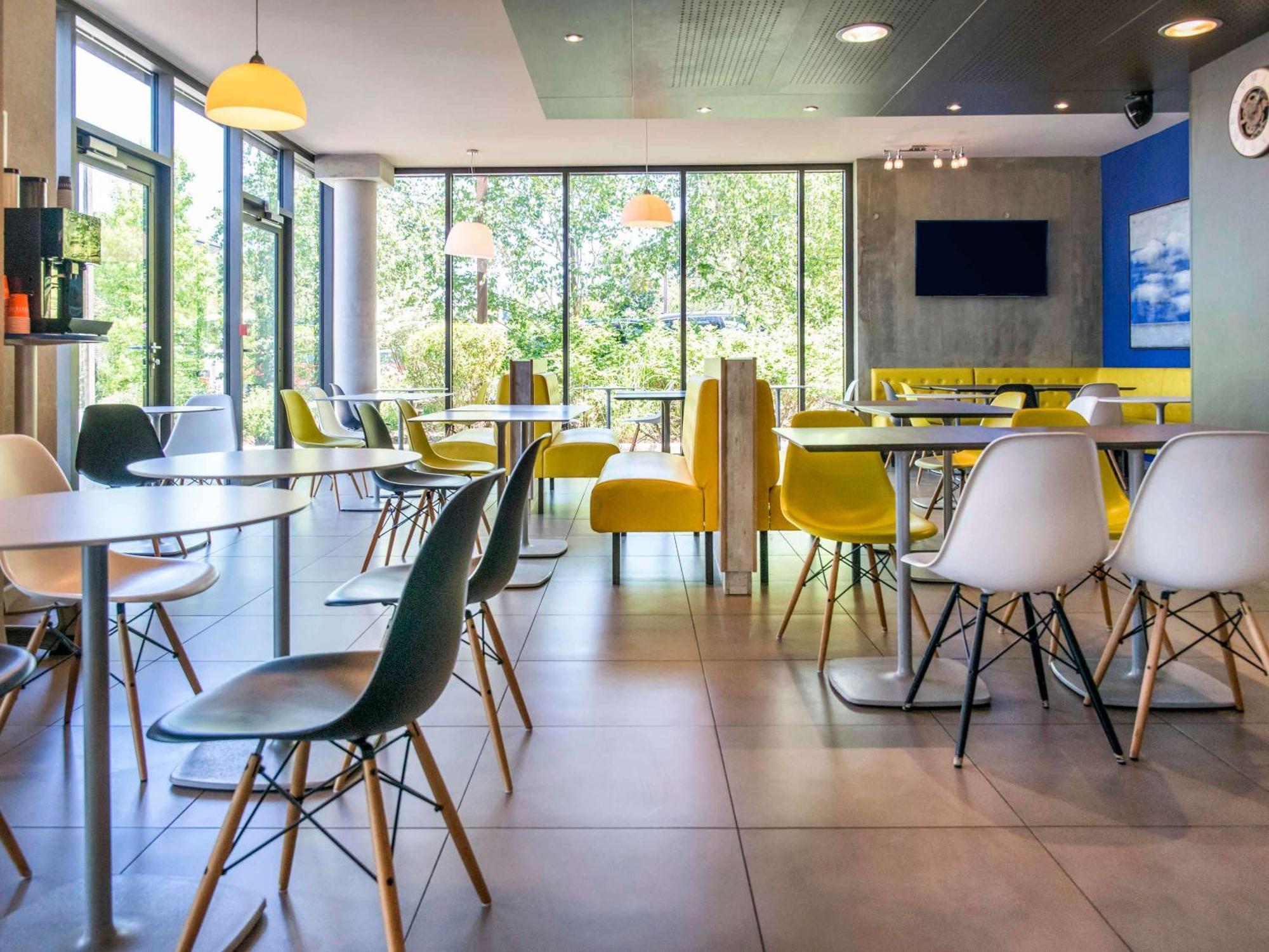 Ibis Budget Archamps Porte De Geneve Εξωτερικό φωτογραφία